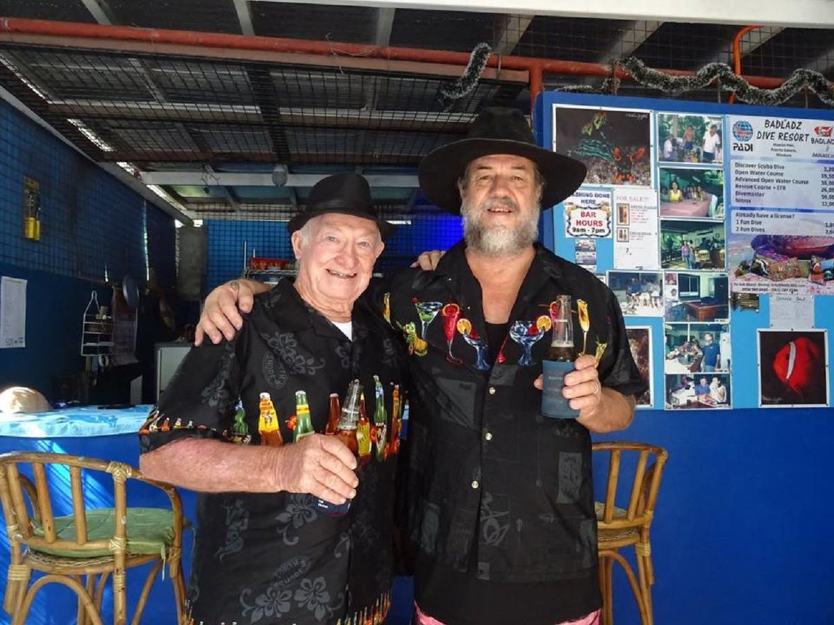 פוארטו גאלרה Happy Buddha Inn מראה חיצוני תמונה